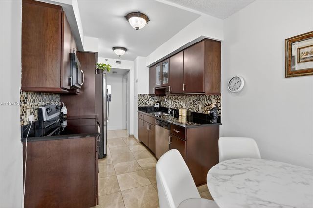 1000 Island Boulevard 312, Aventura, FL 33160