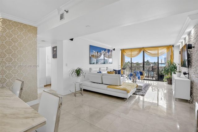 1000 Island Boulevard 312, Aventura, FL 33160