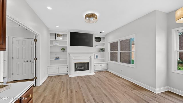 3525 Hurstbourne Ridge Blvd, Louisville, KY 40299