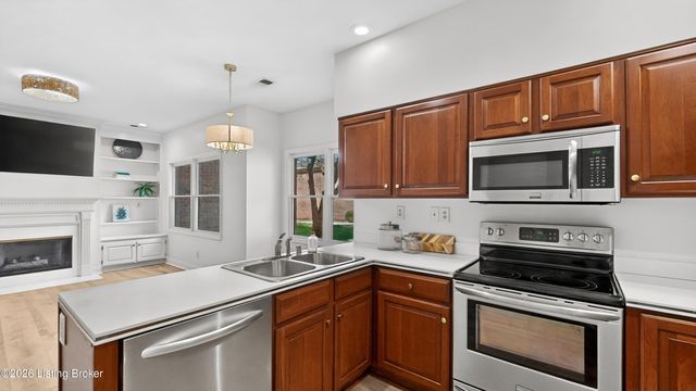 3525 Hurstbourne Ridge Blvd, Louisville, KY 40299