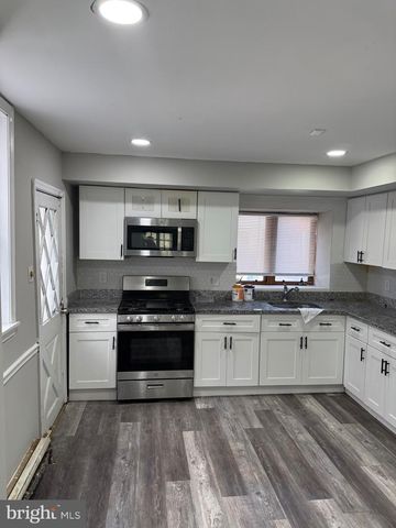 1227 MARLYN RD, Philadelphia, PA 19151