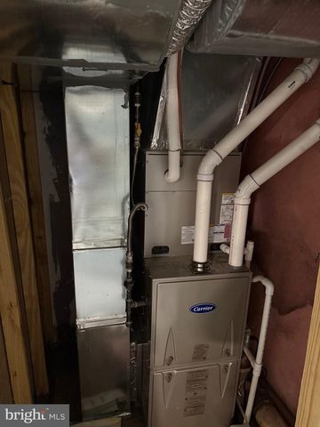 1227 MARLYN RD, Philadelphia, PA 19151