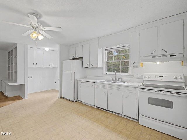 103 Yorktown Drive, Chapel Hill, NC 27516