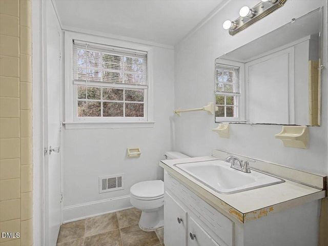 103 Yorktown Drive, Chapel Hill, NC 27516