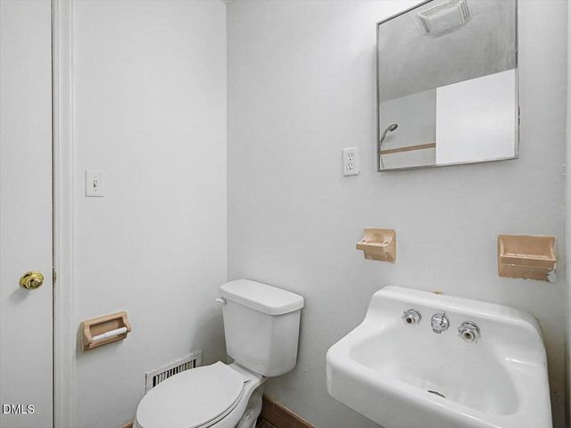 103 Yorktown Drive, Chapel Hill, NC 27516