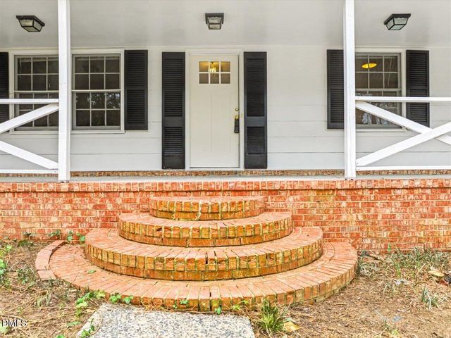 103 Yorktown Drive, Chapel Hill, NC 27516