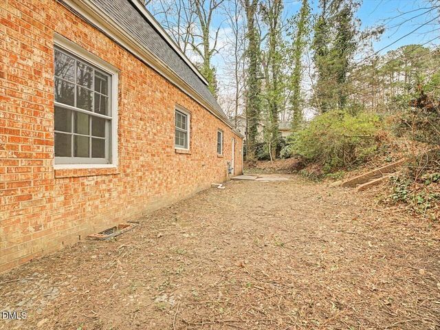 103 Yorktown Drive, Chapel Hill, NC 27516