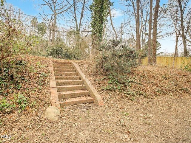 103 Yorktown Drive, Chapel Hill, NC 27516