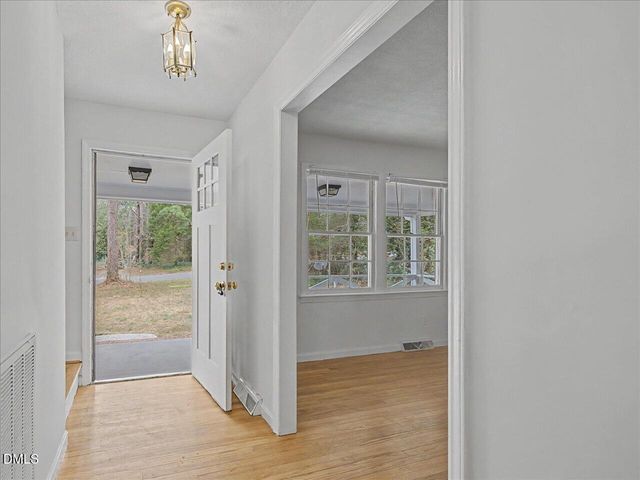 103 Yorktown Drive, Chapel Hill, NC 27516