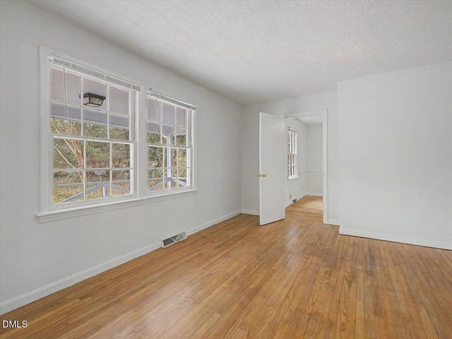 103 Yorktown Drive, Chapel Hill, NC 27516