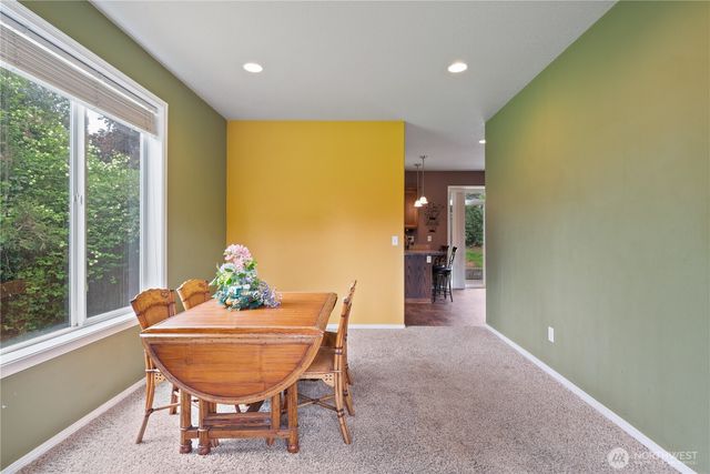 2208 Coal Creek Road, Longview, WA 98632