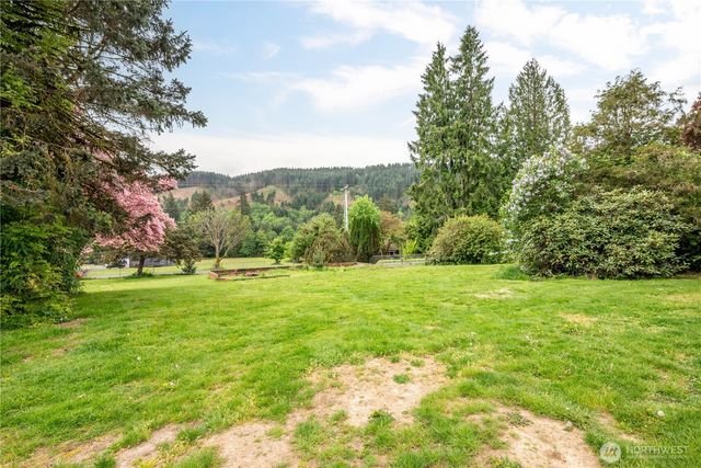 2208 Coal Creek Road, Longview, WA 98632