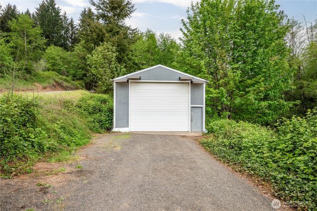 2208 Coal Creek Road, Longview, WA 98632