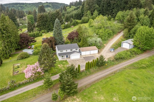 2208 Coal Creek Road, Longview, WA 98632
