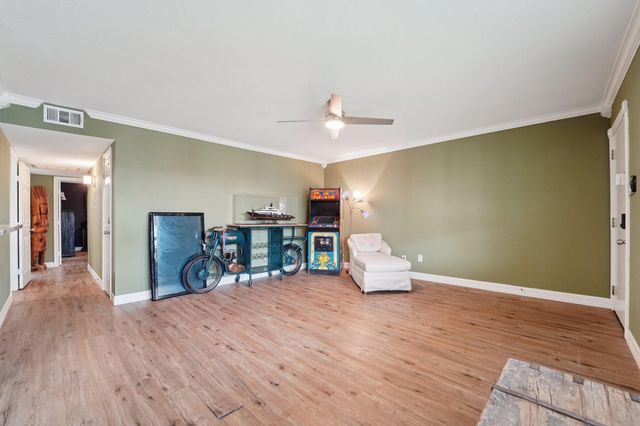 3535 Nasa Rd 1 Parkway 20, Seabrook, TX 77586