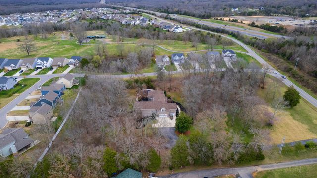 6011 Ocala Rd, Murfreesboro, TN 37128
