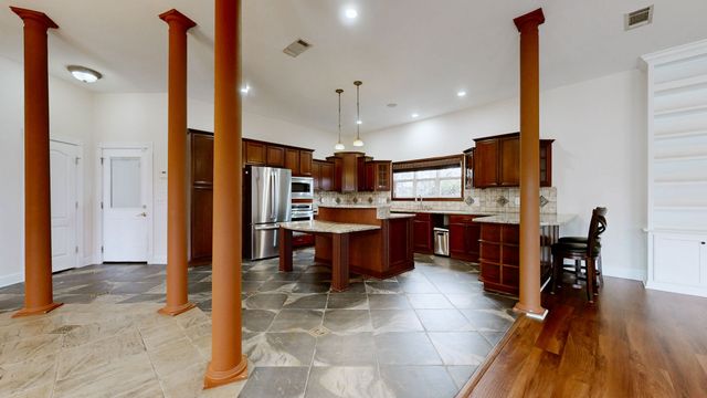 6011 Ocala Rd, Murfreesboro, TN 37128