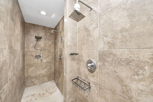 3126 Silverstag Trail Lane, Houston, TX 77073