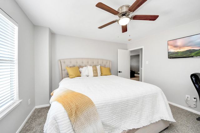 3126 Silverstag Trail Lane, Houston, TX 77073