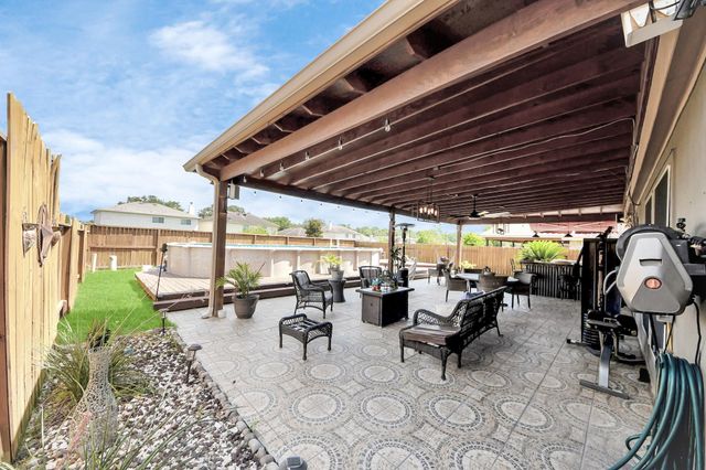 3126 Silverstag Trail Lane, Houston, TX 77073