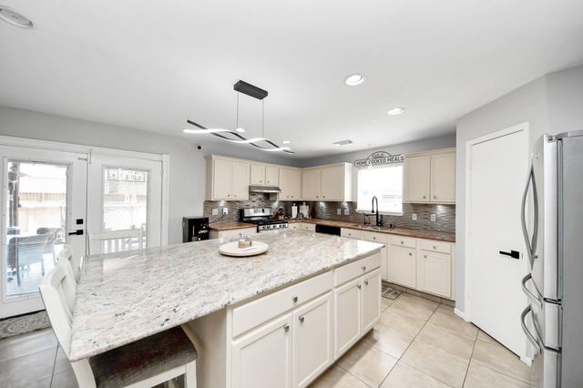 3126 Silverstag Trail Lane, Houston, TX 77073