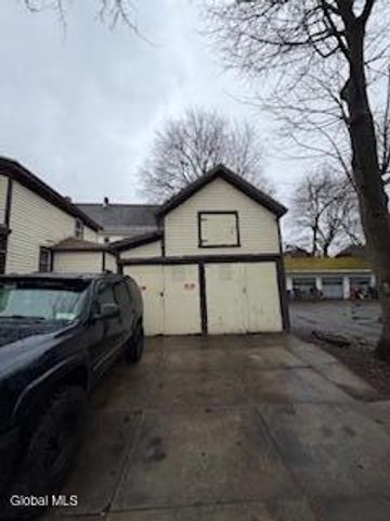 1 Lincoln Street, Gloversville, NY 12078