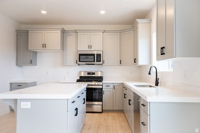537 W 1850 N, Harrisville, UT 84404