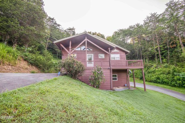 514 Indian Gap Rd, Sevierville, TN 37862
