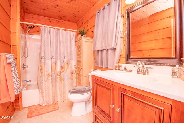 514 Indian Gap Rd, Sevierville, TN 37862