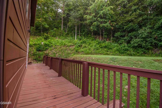 514 Indian Gap Rd, Sevierville, TN 37862
