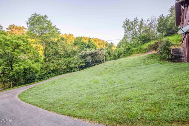 514 Indian Gap Rd, Sevierville, TN 37862
