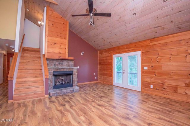 514 Indian Gap Rd, Sevierville, TN 37862