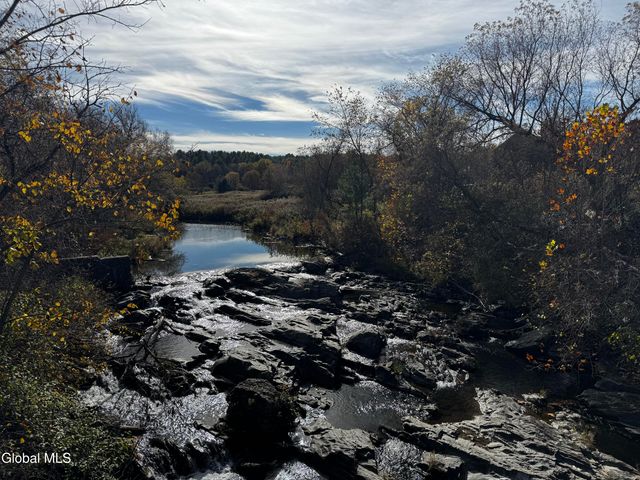 44 Greenfield Lane, Hampton, NY 12837