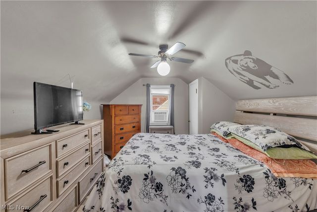 13004 Rockside Road, Garfield Heights, OH 44125