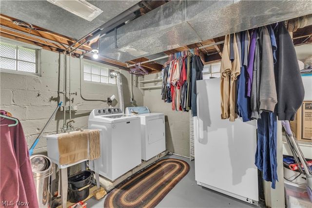 13004 Rockside Road, Garfield Heights, OH 44125