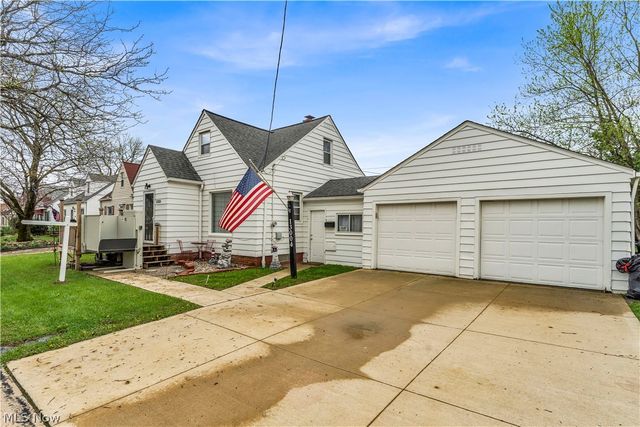 13004 Rockside Road, Garfield Heights, OH 44125