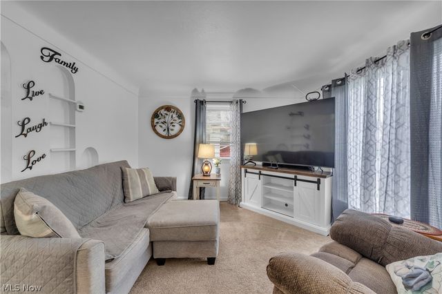 13004 Rockside Road, Garfield Heights, OH 44125