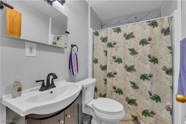 13004 Rockside Road, Garfield Heights, OH 44125