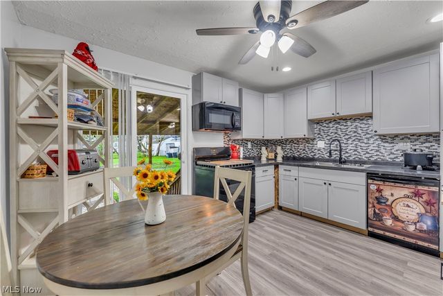 13004 Rockside Road, Garfield Heights, OH 44125