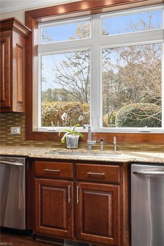 2336 Spindrift RD, Virginia Beach, VA 23451