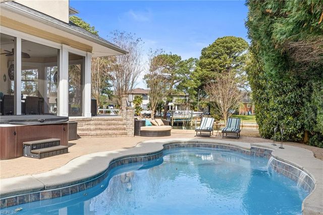 2336 Spindrift RD, Virginia Beach, VA 23451