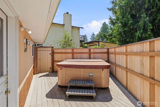16613 19th Avenue SW, Burien, WA 98166