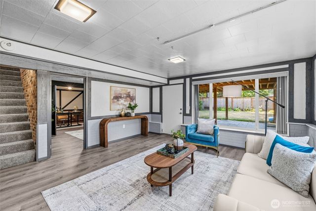 16613 19th Avenue SW, Burien, WA 98166