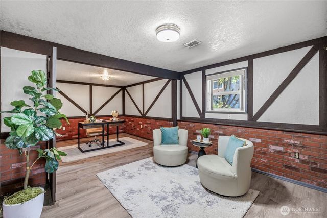 16613 19th Avenue SW, Burien, WA 98166