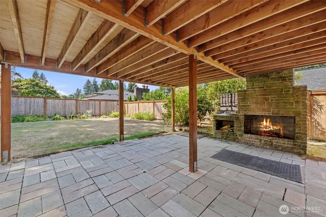 16613 19th Avenue SW, Burien, WA 98166