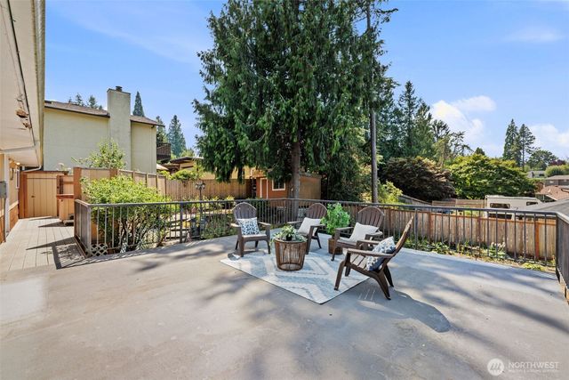 16613 19th Avenue SW, Burien, WA 98166