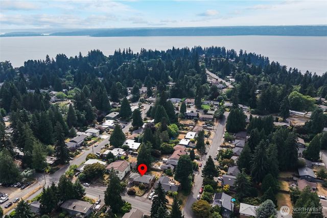 16613 19th Avenue SW, Burien, WA 98166