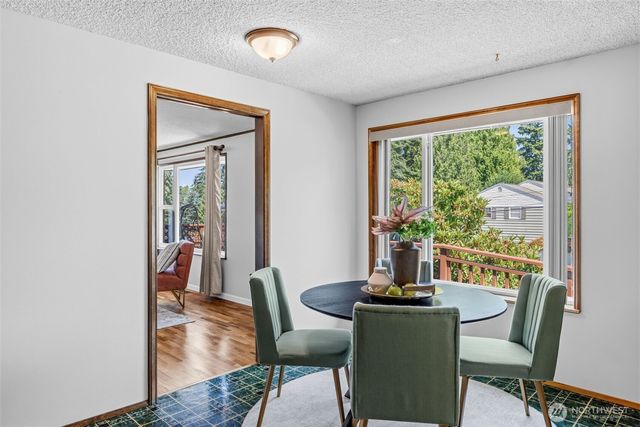 16613 19th Avenue SW, Burien, WA 98166