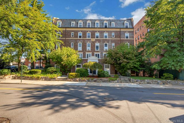 208 Centre Avenue 2A, New Rochelle, NY 10805