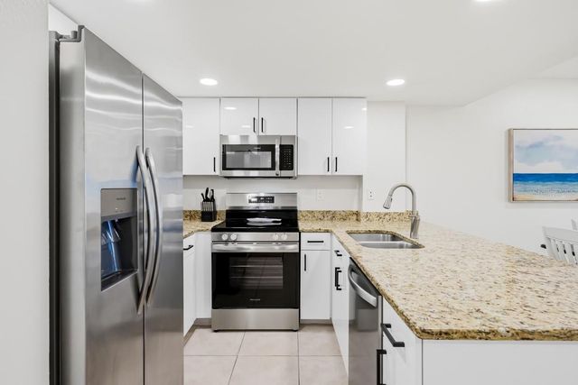 19440 GULF BOULEVARD 105, Indian Shores, FL 33785